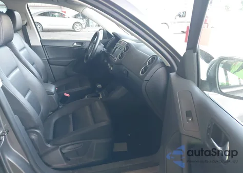 2010 Volkswagen Tiguan Wolfsburg Edition from USA, damaged, VIN WVGBV7AX5AW529548